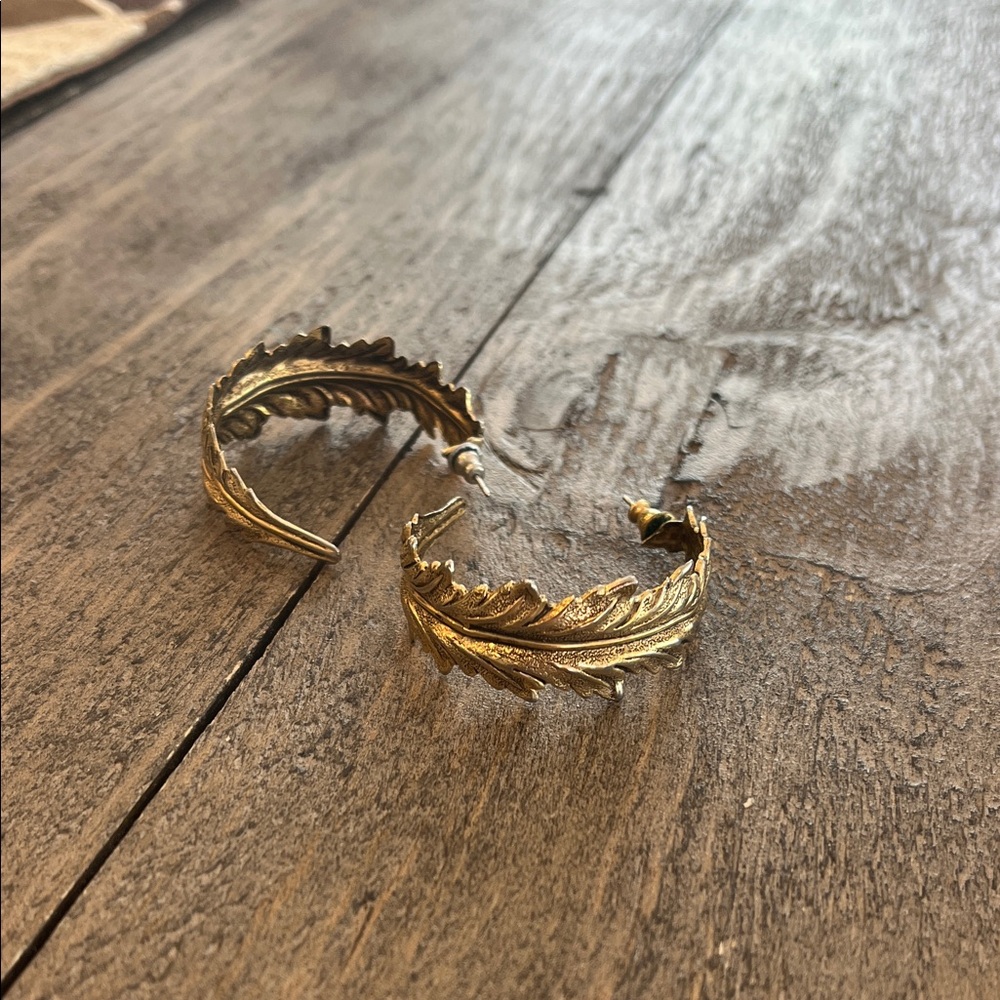 80’s Gold Leaf Hoop Earrings